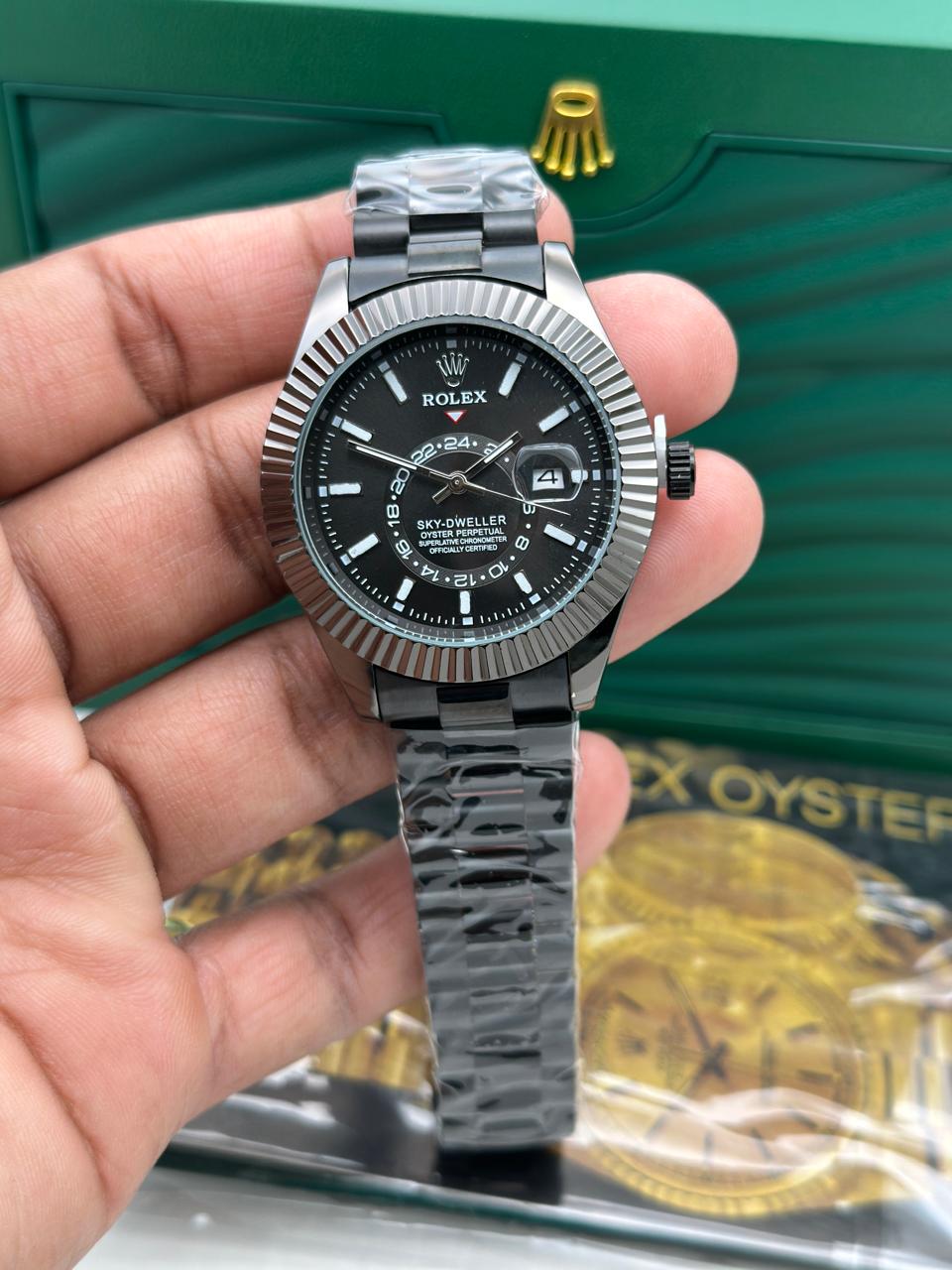 Premium Matte Finish Analog Watch For Stylish Everyday Wear