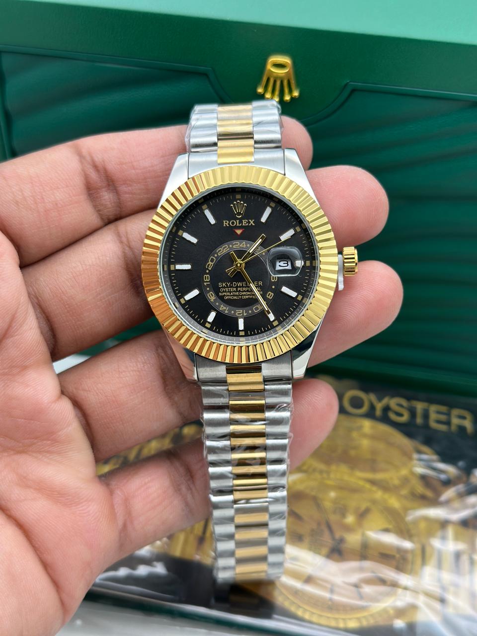 Water Resistant Analog Wrist Watch For Regular Daily Use