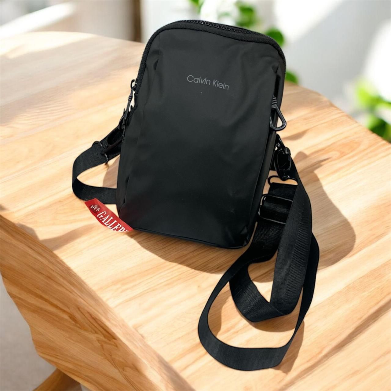 Casual Canvas Sling Bag With Modern Style-Premium and Laxury