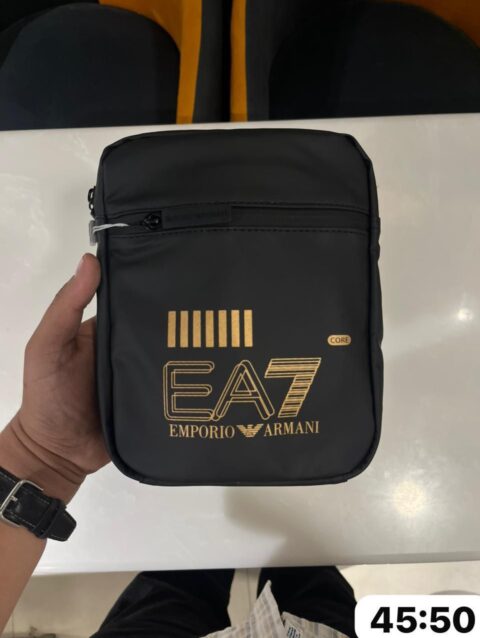 Classic Everyday Sling Bag With Simple And Clean Design