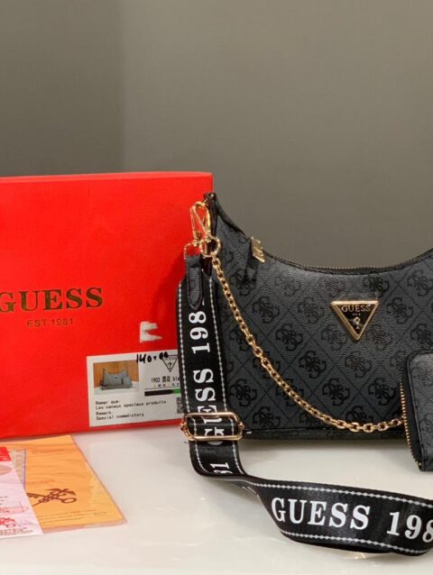 Premium Ladies Side Bag With Smooth Texture Finish