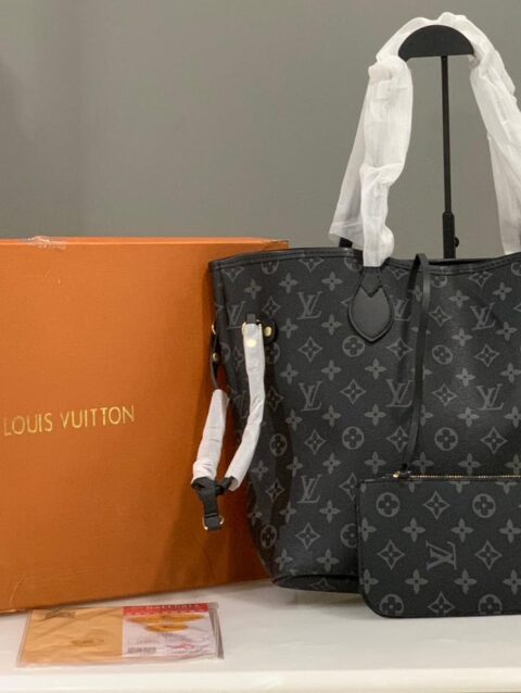 Classic Everyday Ladies Side Bag With Simple And Clean Design