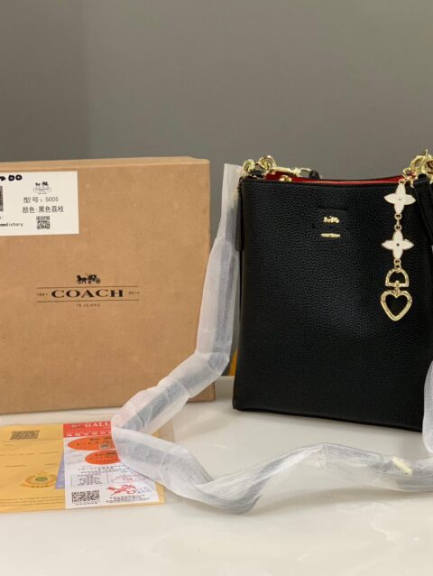 Multi Pocket Ladies Side Bag With Practical Layout