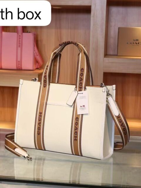 Compact Crossbody Ladies Side Bag For Daily Use